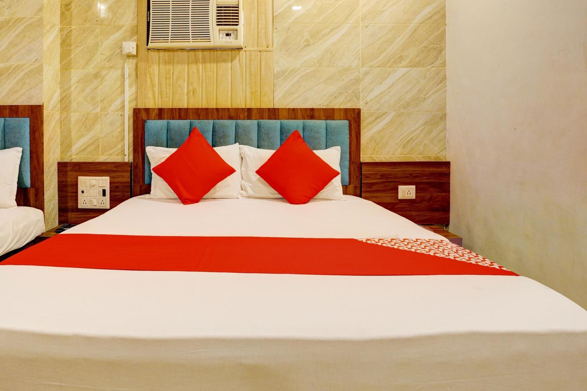 Hotel Aga Begs Mumbai Exteriör bild